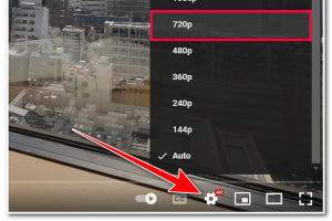 IPTV Storing Vandaag: Wat Zijn de Oorzaken en Oplossingen? 14 Menu de qualité YouTube avec l'option 720p mise en évidence et l'icône des paramètres en bas.