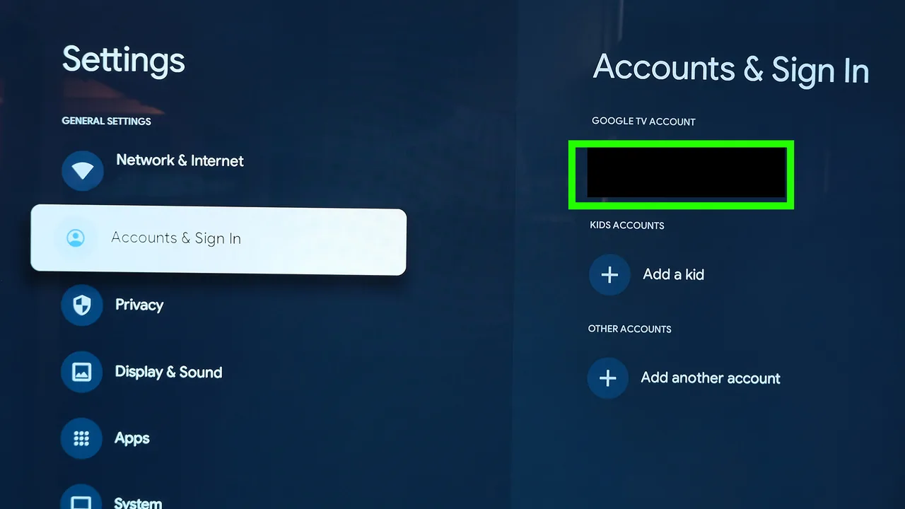 IPTV op Chromecast met Google TV: stap voor stap installeren 35 Google TV-menu Accounts and Sign In met het accountvak afgeschermd.