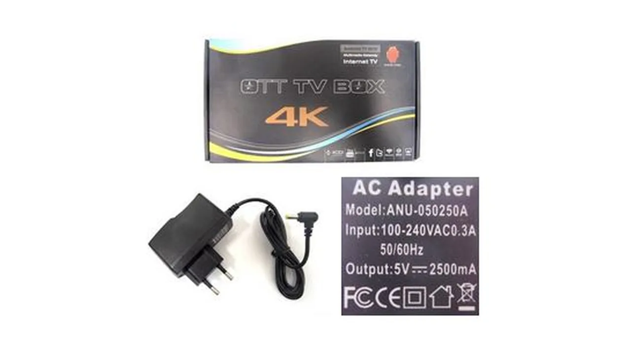 IPTV via AliExpress: de gevaren van goedkope boxen en abonnementen 2 Productverpakking van een OTT TV Box 4K met netadapter en etiket van model ANU-050250A.